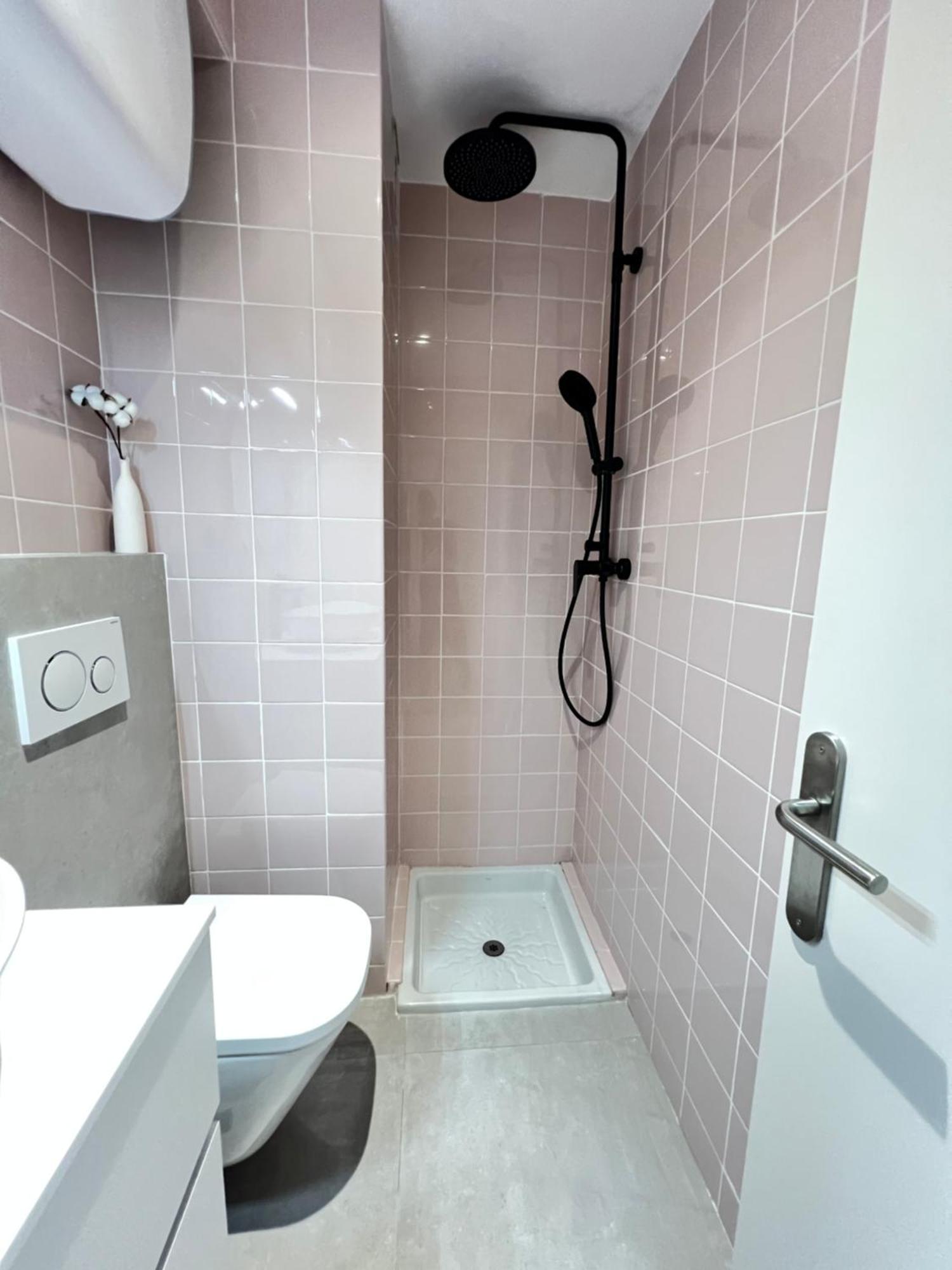 3 Apartment, 500m To Beach, Swimming Pool, Terrace Roses